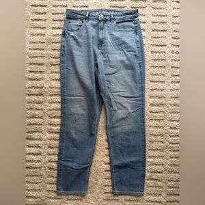 American Eagle Outfitters Relaxed Fit Light Blue Jeans